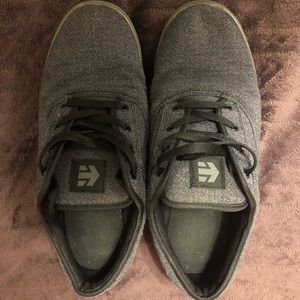 Dark Grey Etnies